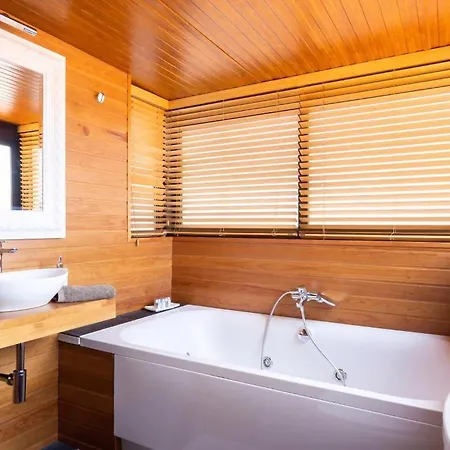 Eden Elite Palace * Адехе